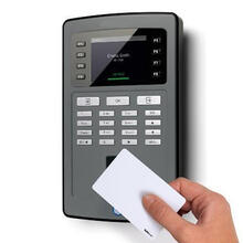 Mesin Absensi RFID
