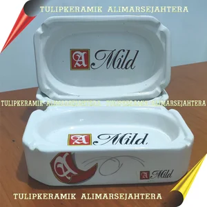 Asbak segi panjang