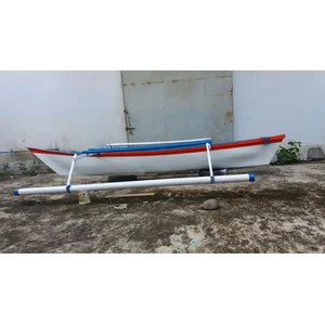 Perahu Nelayan Fiber Ukuran 5.5 Meter 1Pk