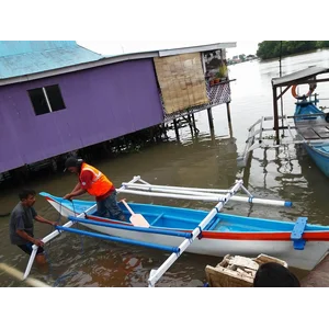 Perahu Nelayan Fiber Ukuran 5.5 Meter 1Pk