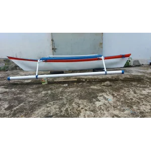 Perahu Nelayan Fiber Ukuran 5.5 Meter 1Pk