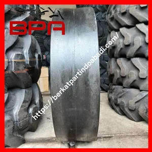 Ban Road Roller Advance 9.00 - 20 - C1 - Slick ‐ Gundul