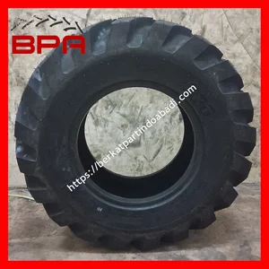 Ban Backhoe Loader BKT 12.5 / 80 - 18 - 12PR - AT 621