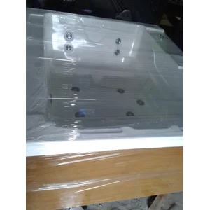 Bathtub Jacuzzi Transdomo