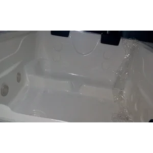 Cold Jacuzzi Portable  Bathtub For Therapy