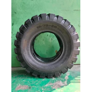 Ban Loader Vinwin 16/70-20 16PR E3/L3 (Full Set)