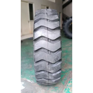 Ban Loader Armour 17.5-25 / 16PR (Full Set)