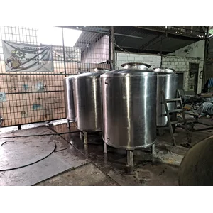Tangki Industri Stainless Steel Untuk Penyimpanan Cairan