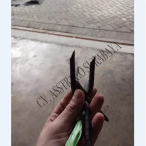 Iron Nails U