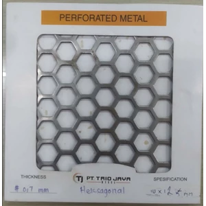 Plat berlubang besi tebal 07mm dimensi 4'x8' diameter lubang hexagonal 10x12.5mm