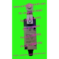 Omron limit switch tipe HL-5000 5A