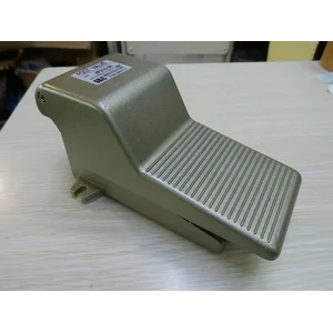 Foot Valve - 4F210-08 - SKC