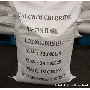 Calcium Chloride Flake 74 - 77%