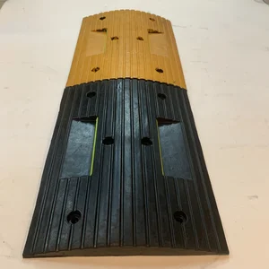 Rubber Speed Bump / Karet Polisi Tidur