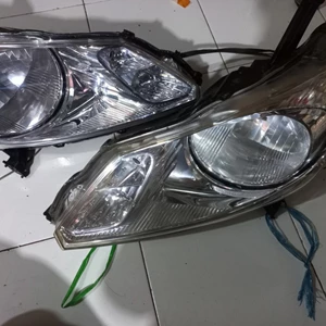 Honda Freed Head Lamp 2014