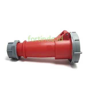 MOBILE SOCKET CEEIP67-FT2252 5P 32A Bukan Legrand