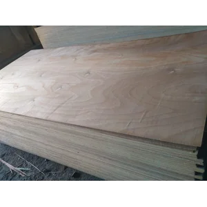 Triplek / Kayu Lapis /Papan/ Papan Lapis/Papan Kayu 2.2Mm