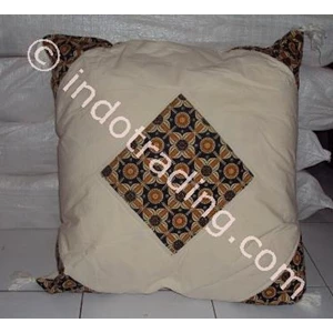 Pillow Head With Batik Motifs