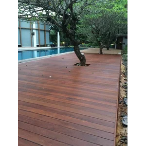 Decking Kayu Ulin Untuk Lantai Outdoor dan Indoor