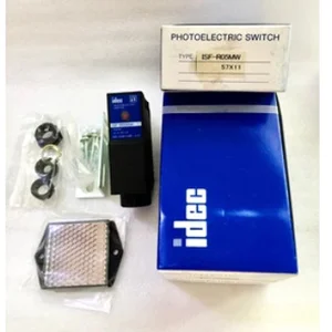 Photoelectric Switch with Buil-in Power Supply. IDEC. Type : ISF-R05MW