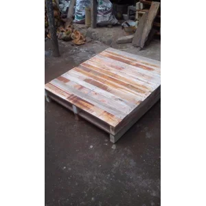 Pallet Kayu 120 x 100 x 12 cm 