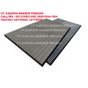Karpet Karet Alas Ternak Sapi di Kandang (Alas Kandang Hewan)