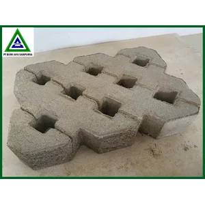 Paving Block Grassblock Lubang 8