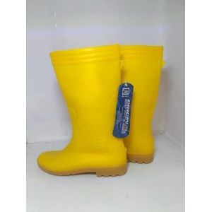 ando brand boots yellow color 