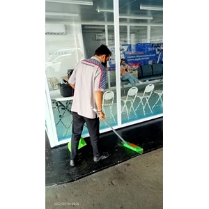Cleaning service Swiping area luar Di Tendean - Jakarta