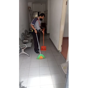 Cleaning service Sweping area mushola Di Widya Chandra Jakarta