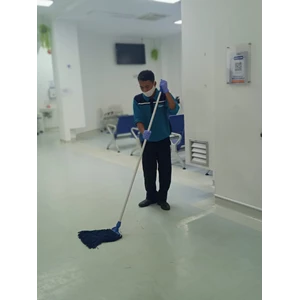 Cleaning service Moping lobby Di Widya Chandra Jakarta