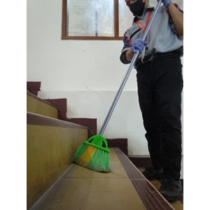 Cleaning service Mobile area sweeping Di tangga