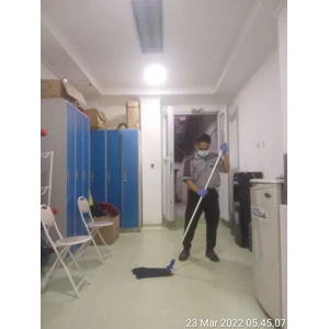 Cleaning service Progres before after swepping mopping lantai pentry