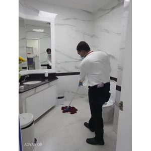 Office Boy/Girl Mopping ulang toilet lobby utama 16 04 2022 By Jaya Utama Santikah