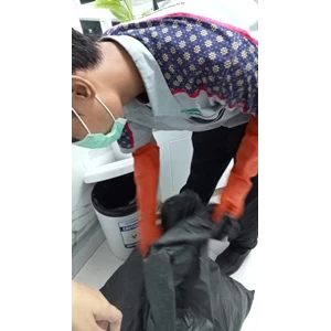 Office Boy/Girl To sampah toilet loby 30/05/2022 By Jaya Utama Santikah
