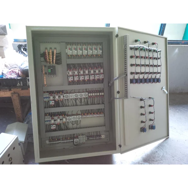 Panel STP Pompa DOL Merk CHINT