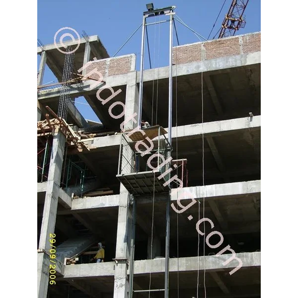 Lift Material Proyek 20-40 meter