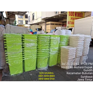 Bak Mandi Plastik Sudut Segi Lucky Star