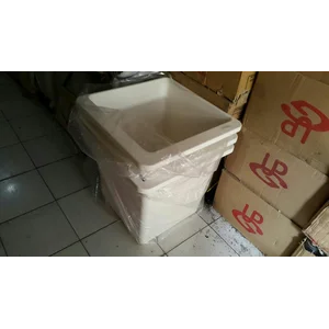 Bak Mandi Segi Sudut Oval Plastik