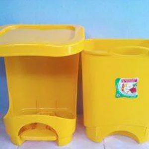 Tong Tempat Sampah Plastik Pedal Injak Kamar Rumah Sakit Kelas Sekolah Green Leaf Maspion Lucky Star Lion Star