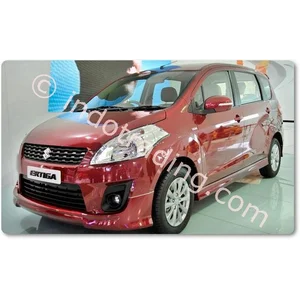 Mobil Suzuki Ertiga Radiant Red Pearl