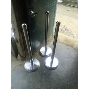 Tiang Antrian Bahan Stainless Kualitas Premium