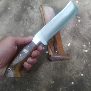 Pembersih Ruangan Lainnya : Golok  Kayu Tajam
