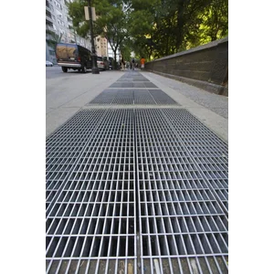 Grating Jalan 90 cm x 6 Mtr