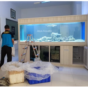Giant Aquarium Hiu PT. HPR  (   Aquarium dan Aksesoris )