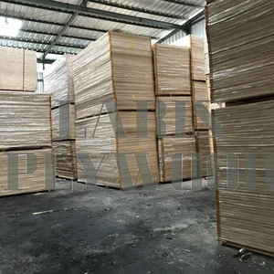 Triplek MDF HMR 9mm / MDF Hijau Tahan Air