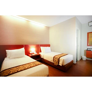 Premiere Room Twin Bed By Hotel Trio Indah 2 Malang