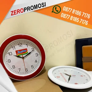 Jam Dinding 30 cm Model 777 Custom Logo untuk Souvenir Perusahaan