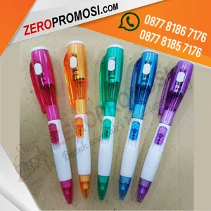 Souvenir Natal Multifungsi  Pulpen Senter LED Custom Nama Logo
