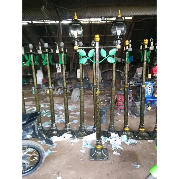 Tiang Lampu Hias Jalan Kota